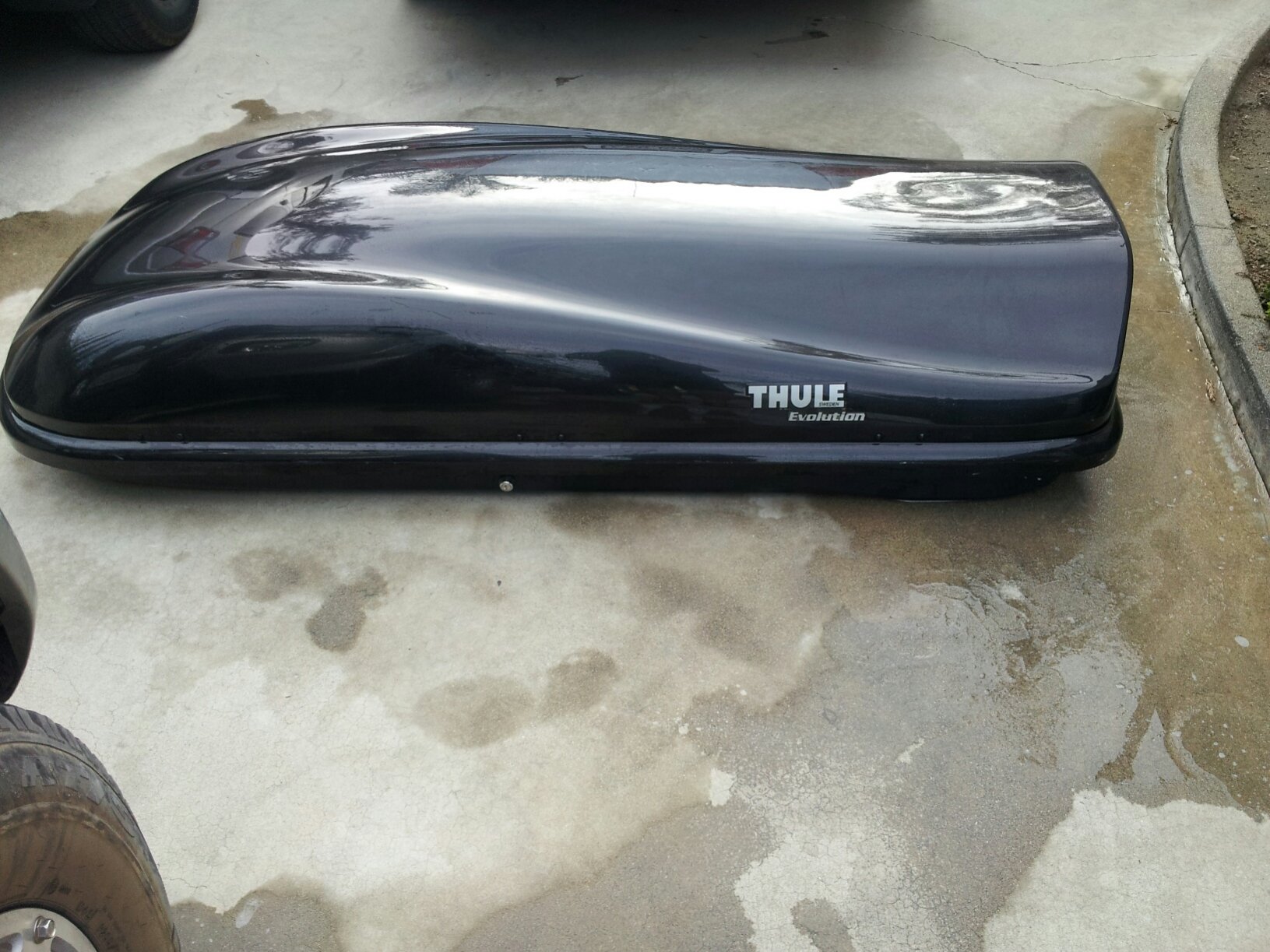 Thule evolution best sale 1600 dimensions