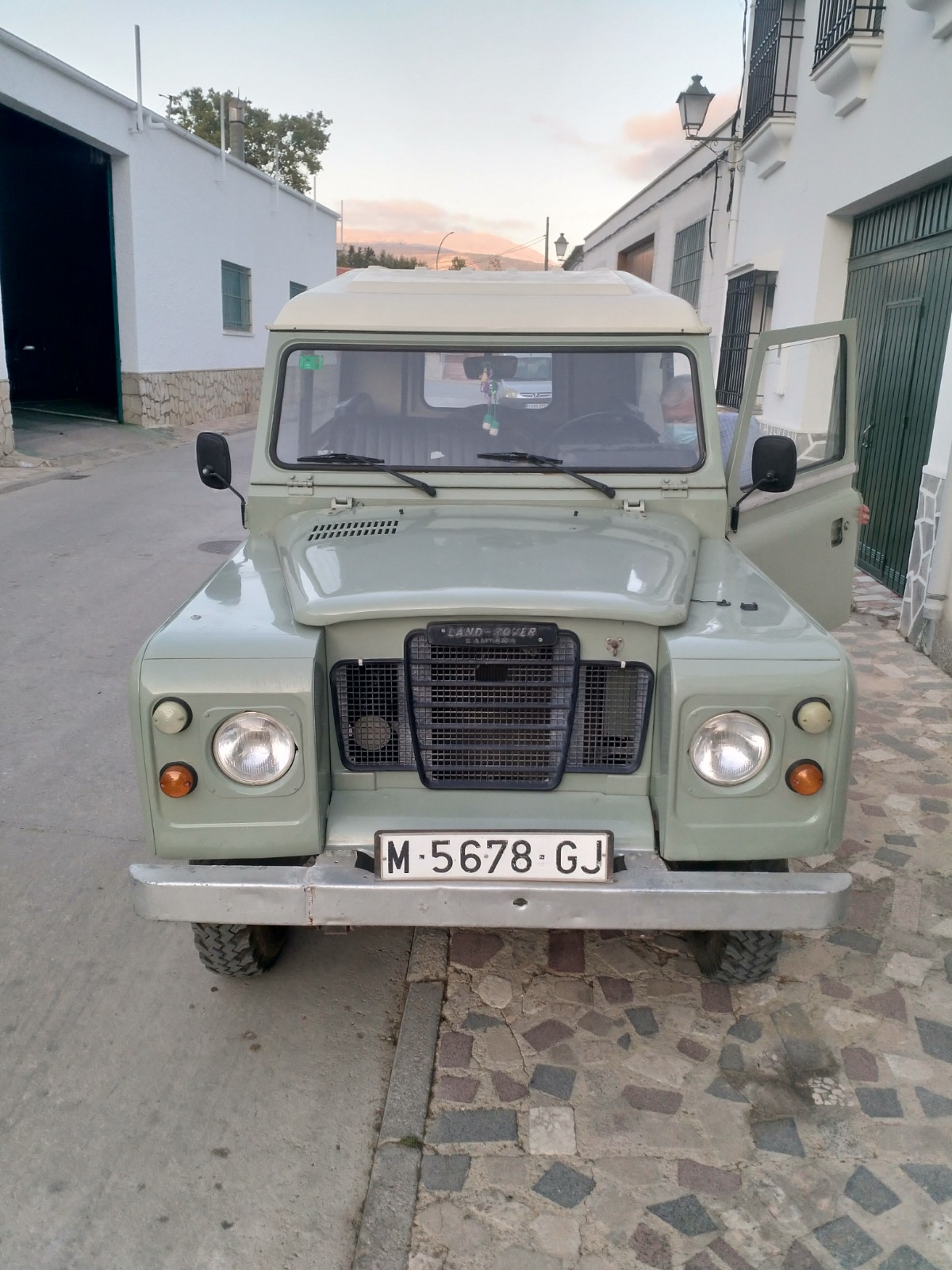 2021_10_13_1984 LR Series III swb- 3.jpg