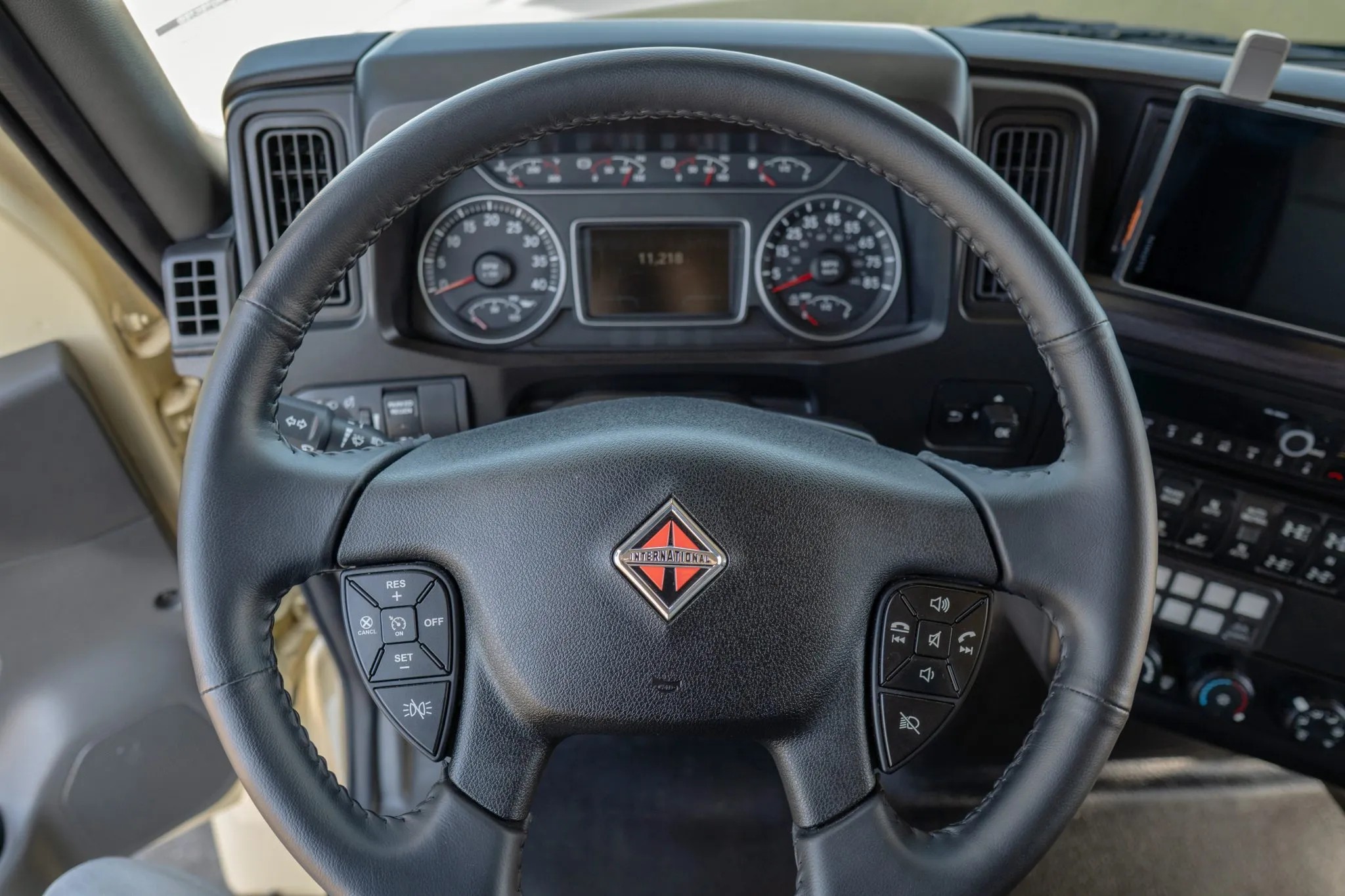 2025_international-hv_bliss-mobil-15-fooot_2025_international-hv_bliss-mobil-15-fooot_13e773cd...jpg