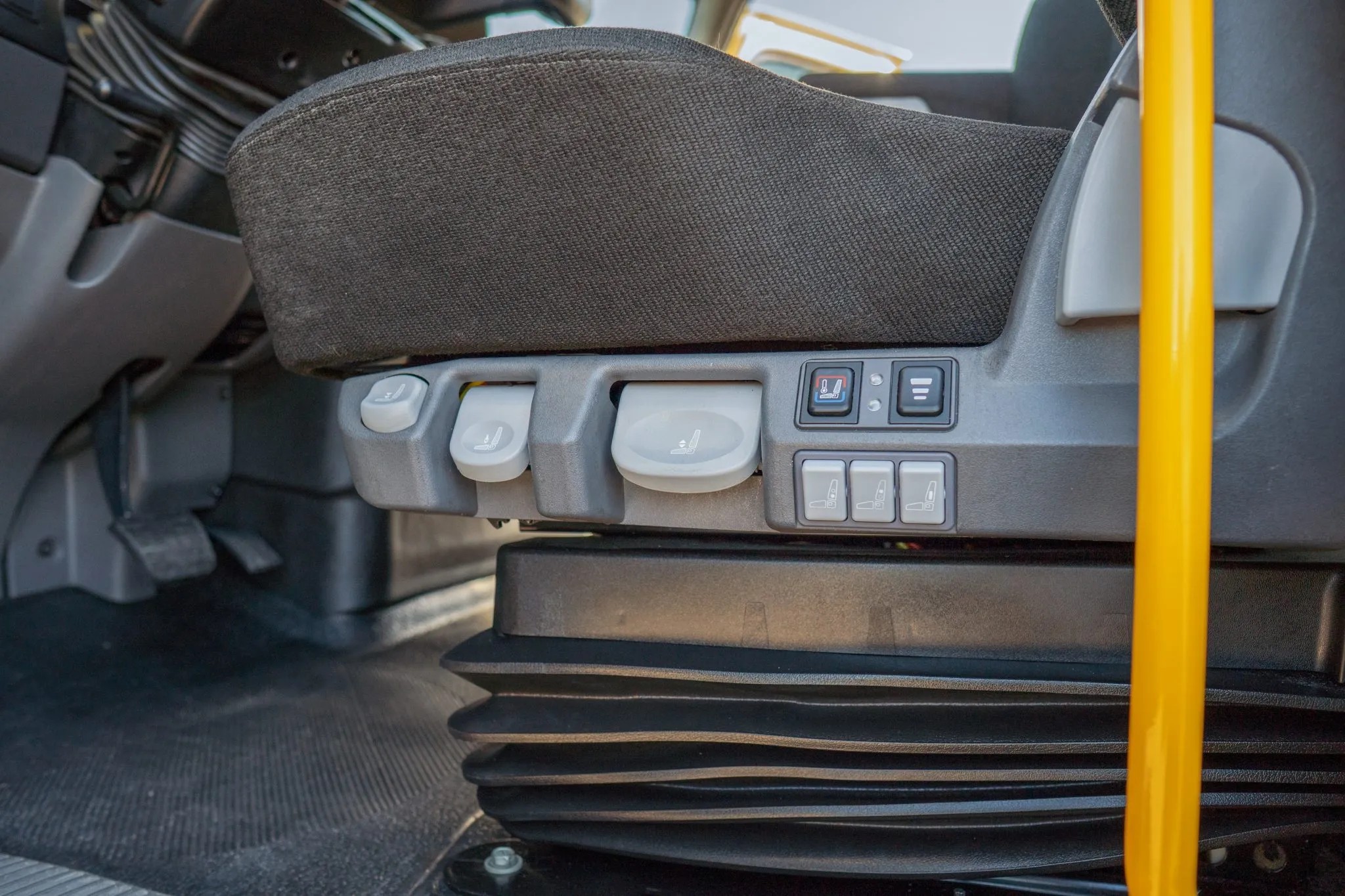 2025_international-hv_bliss-mobil-15-fooot_2025_international-hv_bliss-mobil-15-fooot_78bf22b9...jpg
