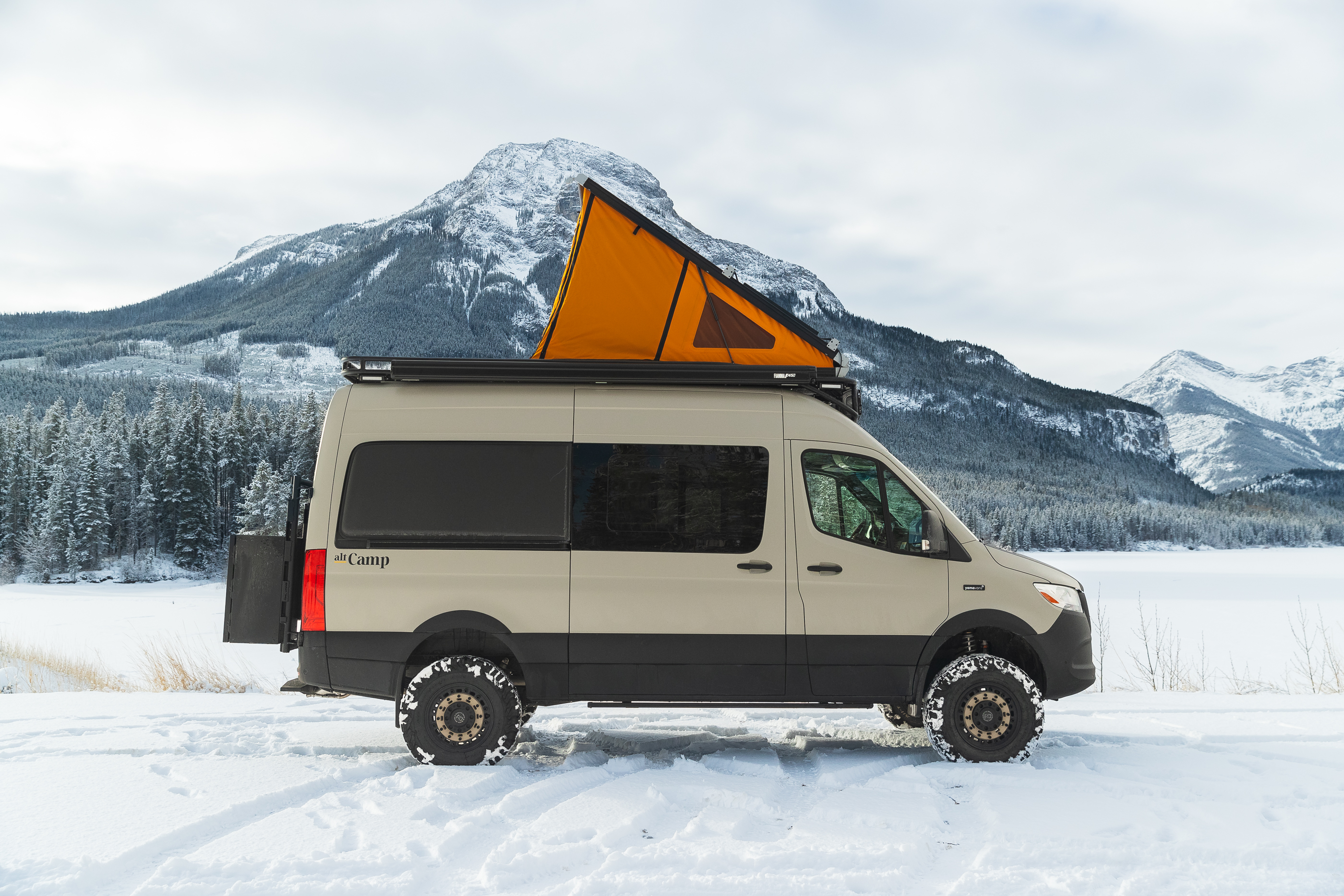 altcamp camper van with GFC roof top tent.jpg