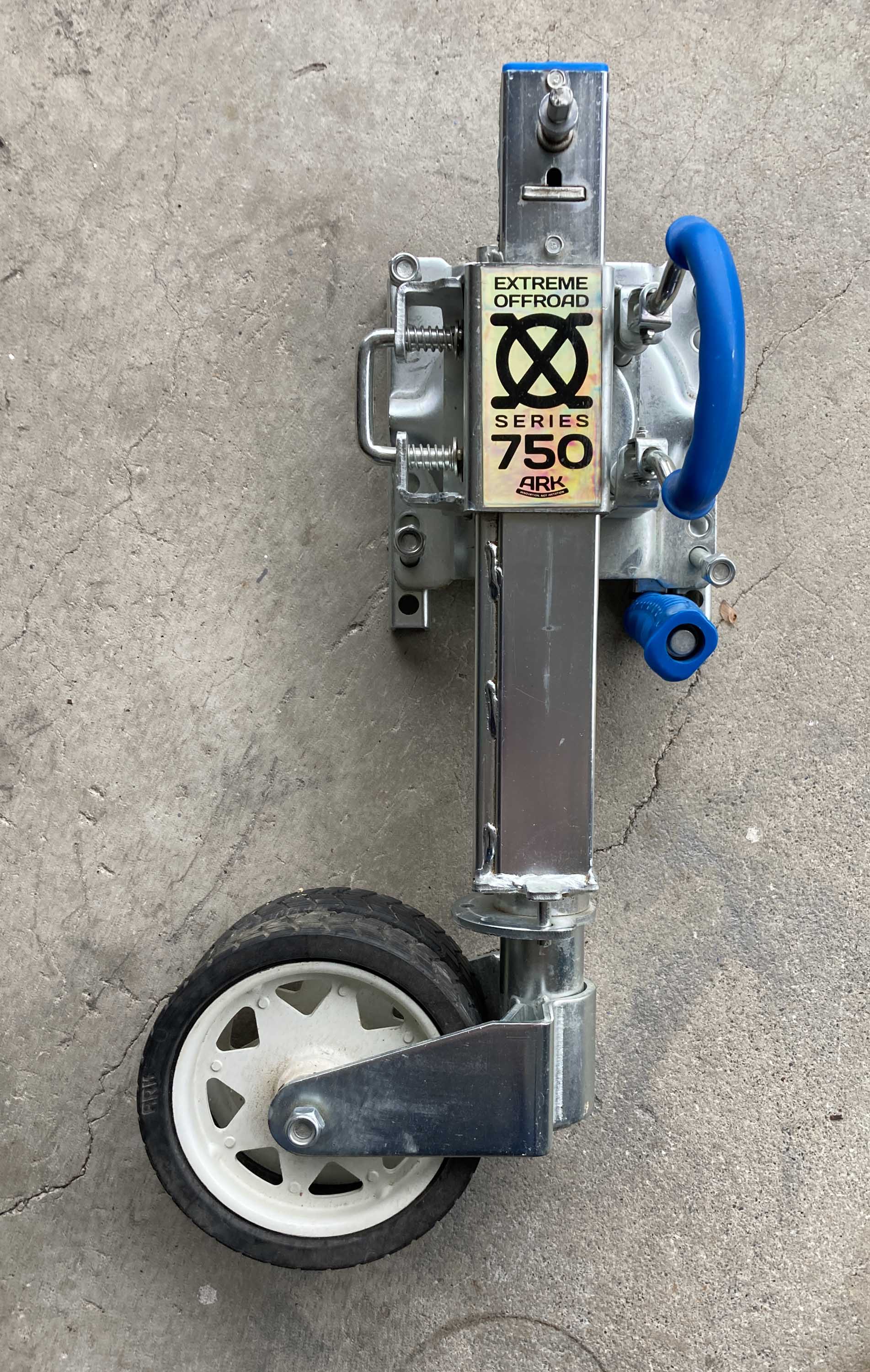 ARK XO 750 Jockey Wheel.jpg