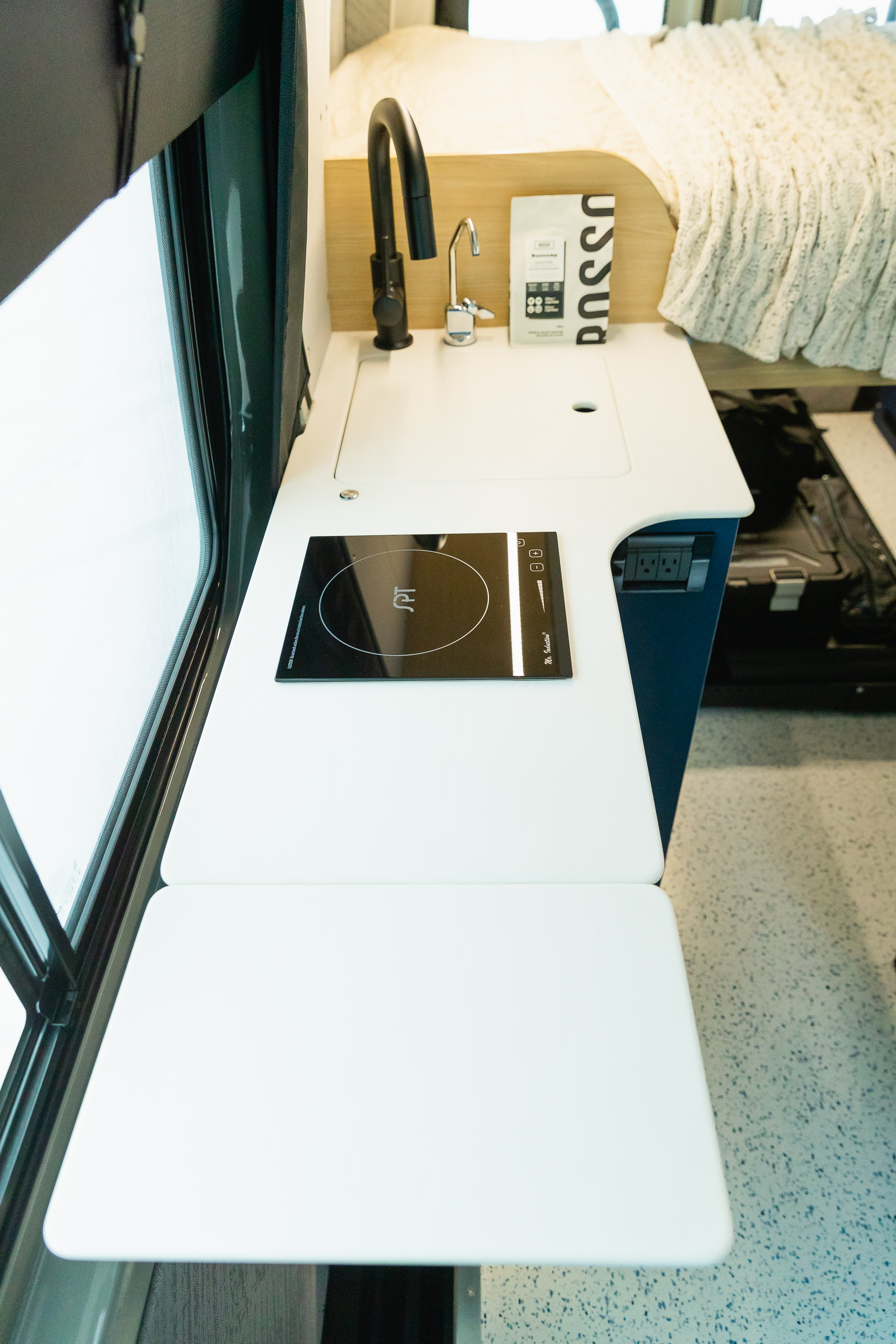 AU6I8511.jpg
