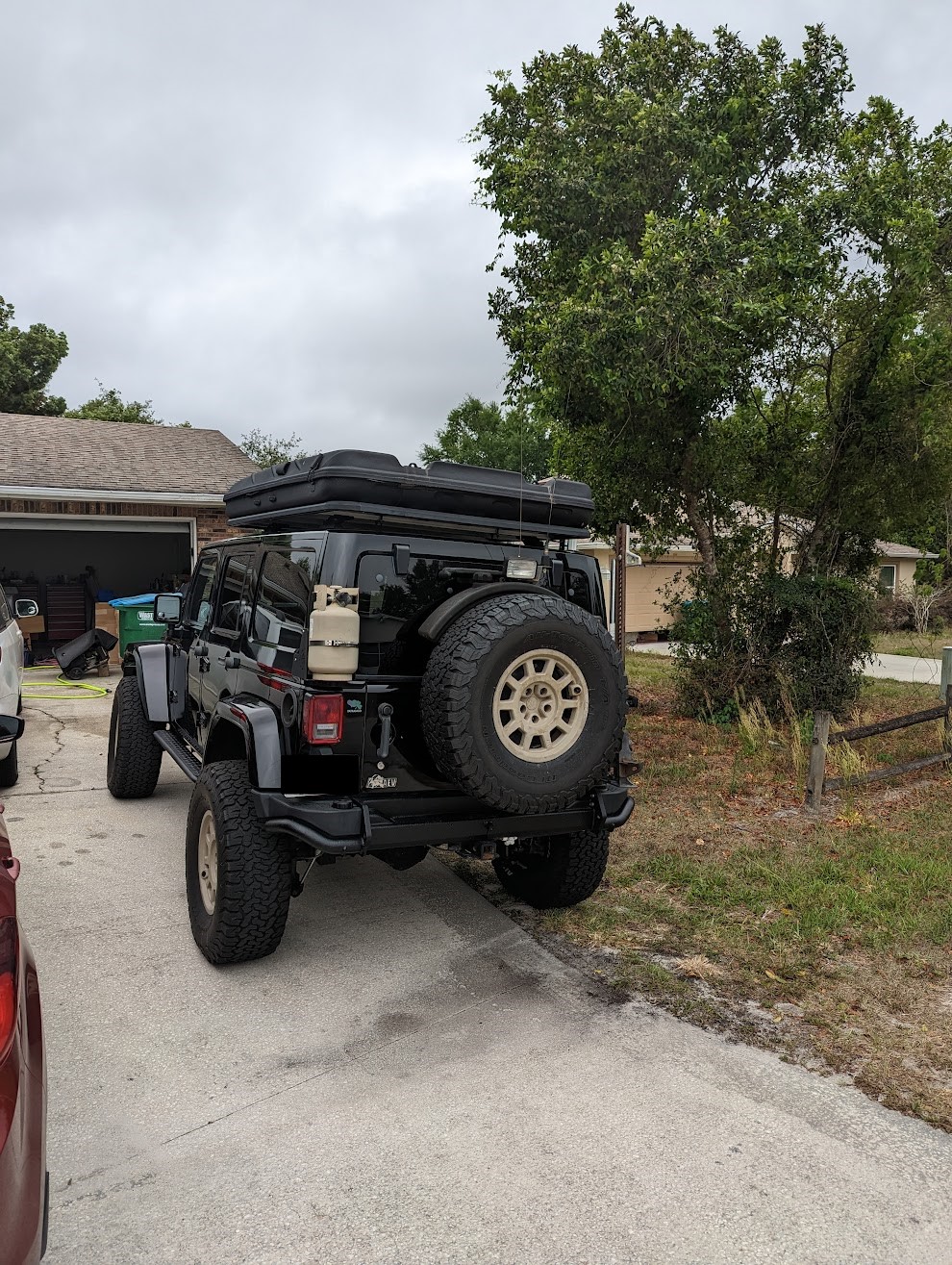 back jeep.jpg back jeep.jpg