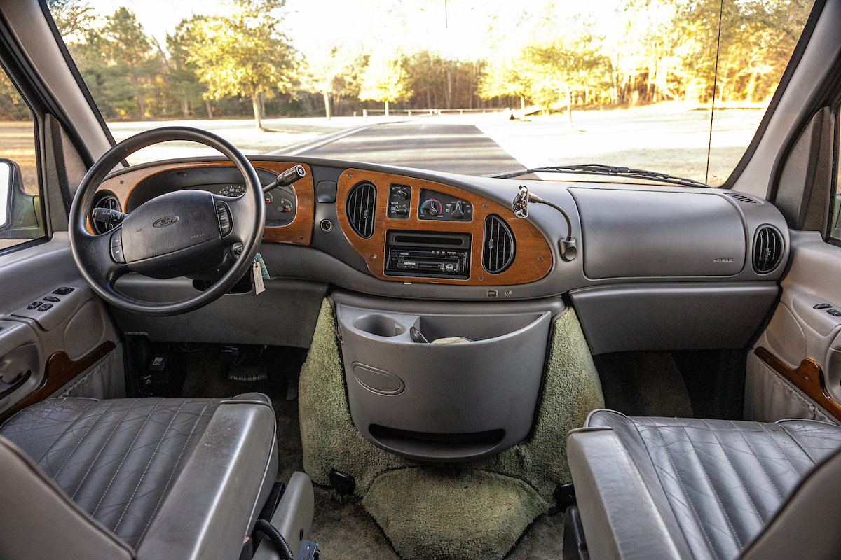 CarCave_Ford_PartyVan_Red-6377.jpg