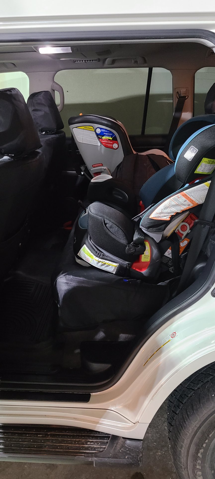 interior2.jpg interior2.jpg