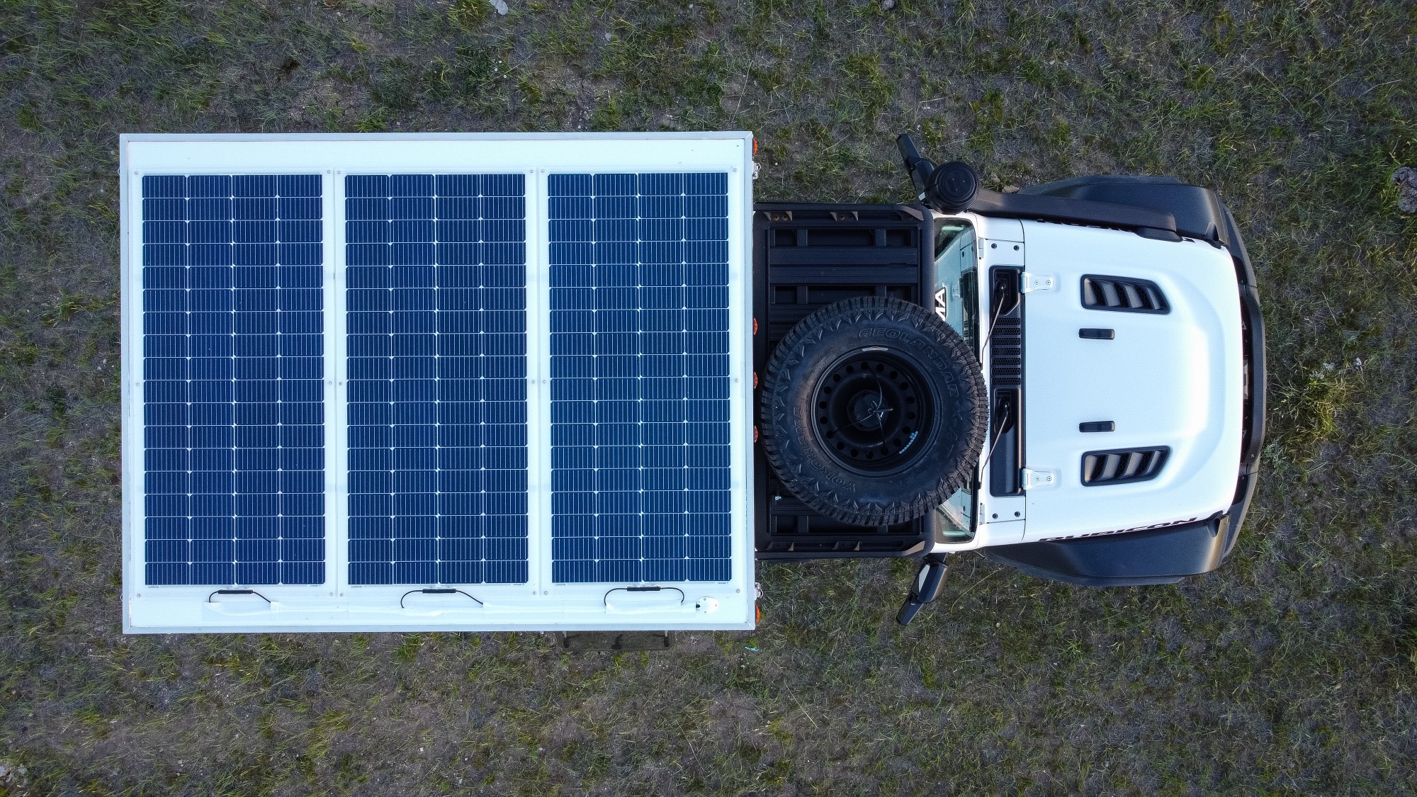 jeep-camper-solar.jpg