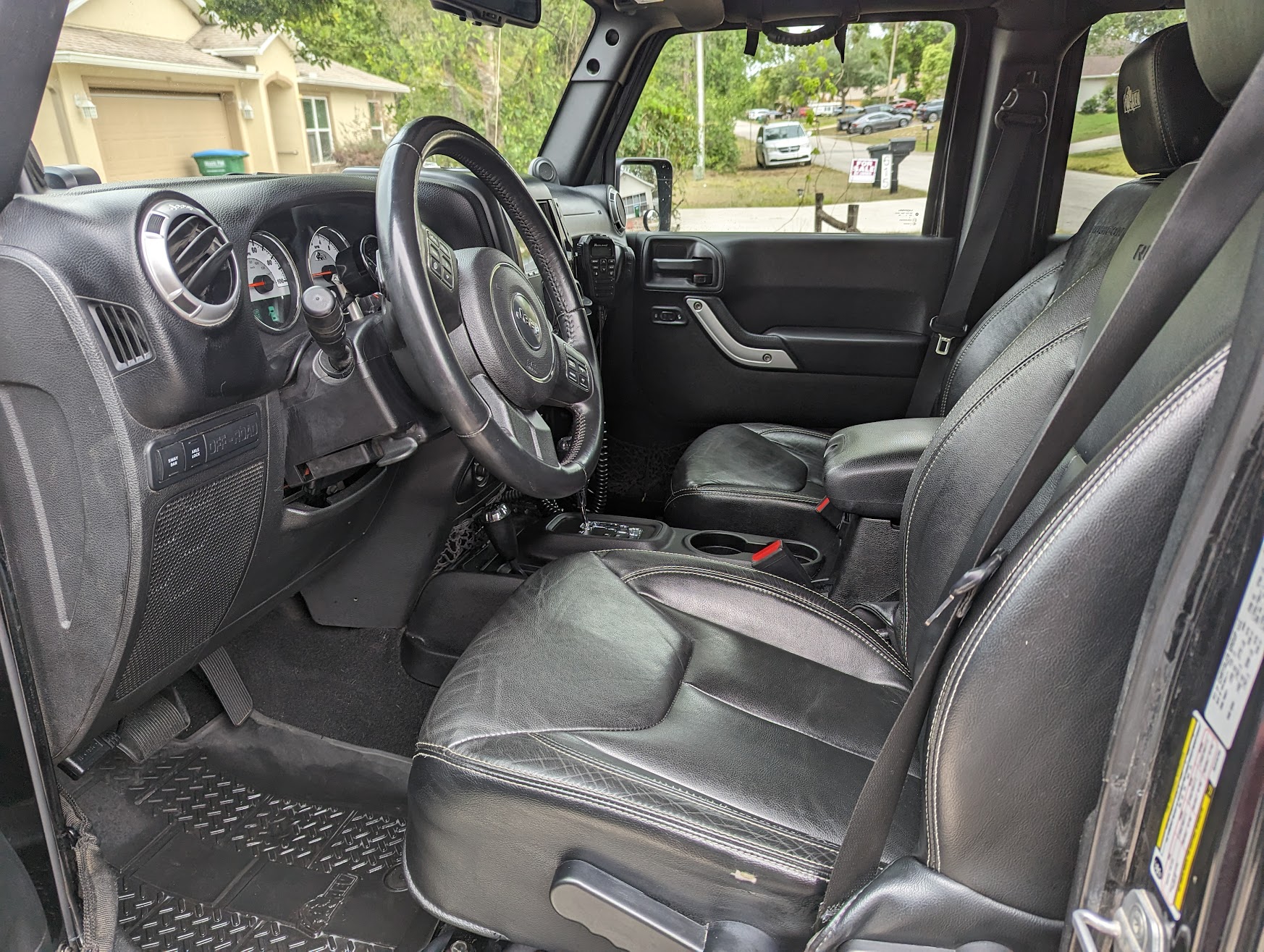 jeep inside front.jpg jeep inside front.jpg
