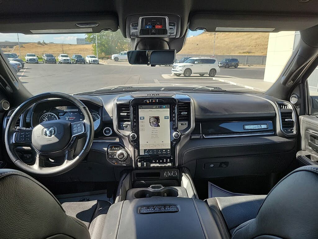 pw_interior.jpeg pw_interior.jpeg