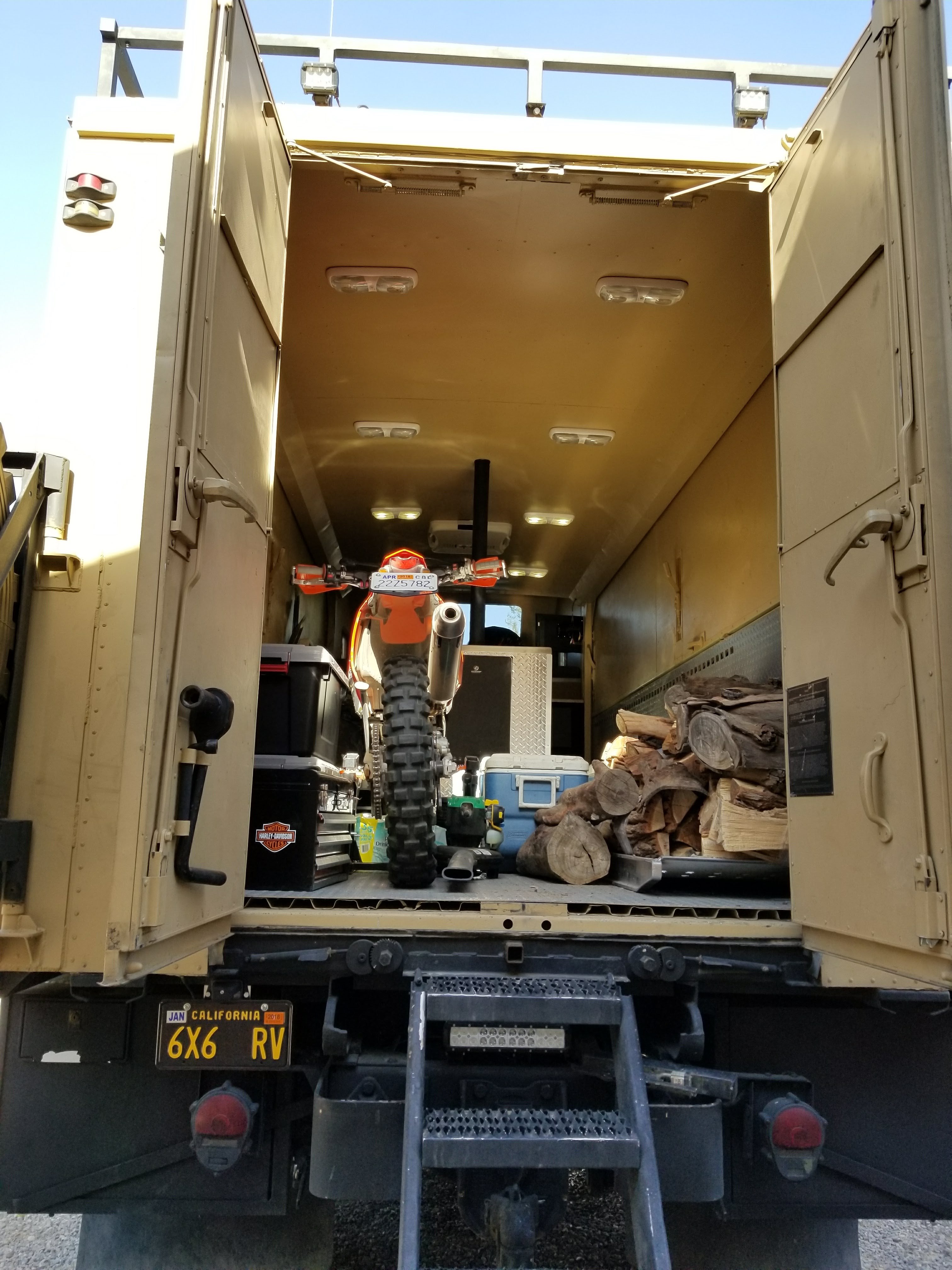 rear door open with ktm.jpg rear door open with ktm.jpg