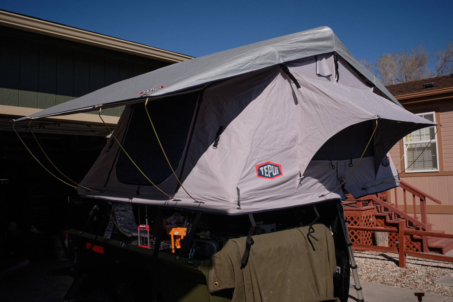 Trailer-Tent_B.jpg