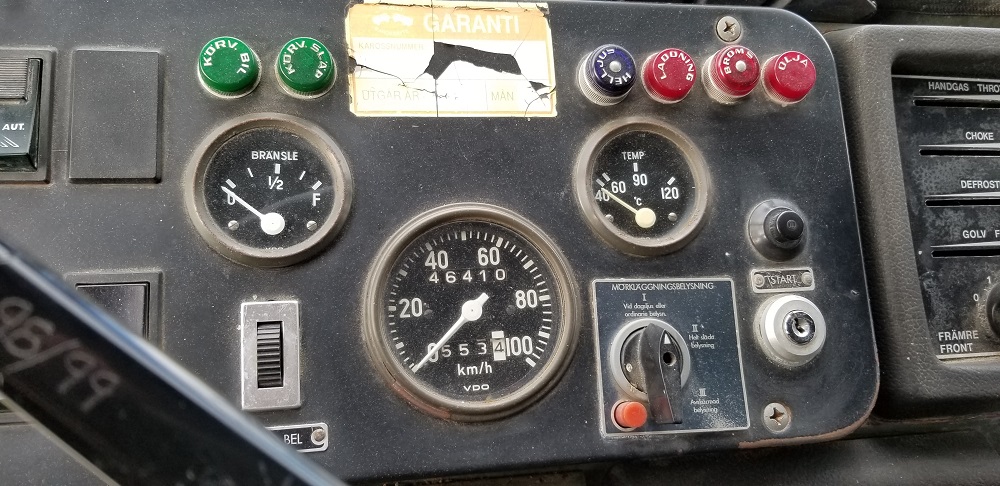volvodash1.jpg volvodash1.jpg
