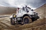 2013-mercedes-benz-unimog-range_100425412_l.jpg