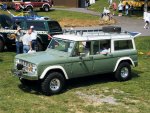 4dr Early Bronco - dr frt.jpg