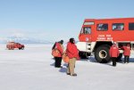 Ivan_the_Terra_Bus,_in_Antarctica_-b.jpg