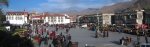 Jokhang_Square,_the_first_destination_or_drop-off_for_most_tourists.jpg