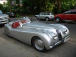 Jaguar_XK120_front.jpg