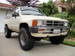 Starting-Point-84-Hilux-4x4.JPG