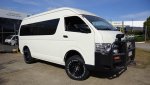large_4x4-toyota-commuter-hlr-standard.jpg