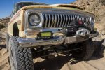 02-wagoneer-warn-winch.jpg