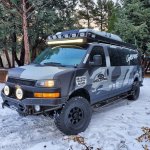 Valossus Chevrolet Express 4x4 van.jpg