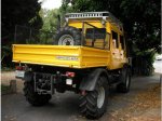 1990 unimog doka 01.jpg