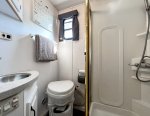 2022_0924_RVInteriors_15_Bathroom.jpg