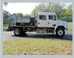 2002 Freightliner FL70 4x4 02.jpg