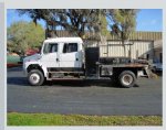 2002 Freightliner FL70 4x4 03.jpg