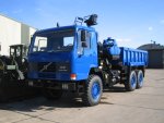 2000 volvo FL12 6x6 tipper with crane 02.jpg