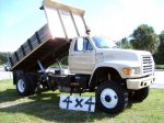 1997 Ford F800 4x4 01.jpg