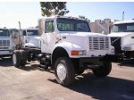 2001 INTERNATIONAL 4800 4x4 02.jpg