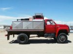 1984 FORD F700 4x4 02.jpg