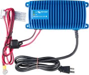 Victron Energy Blue Smart IP67 12-Volt 17 amp 120VAC.jpg Victron Energy Blue Smart IP67 12-Volt 17 amp 120VAC.jpg
