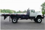 1999 Ford F800 4x4 02.jpg