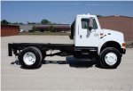 2000 International 4800 4x4 02.jpg