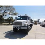 2002 Freightliner FL70 4x4 2 03.jpg