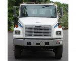 2001 Freightliner FL70 4x4 03.jpg
