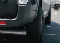 Black rhino Lugs.JPG