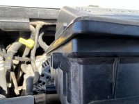 BFV missing air box cover clip.jpg