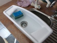 P1070106e 2L is 60mm.JPG