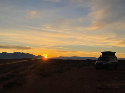 henry mnt sunset.jpg