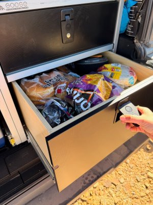 Jeep 25.jpeg Jeep 25.jpeg