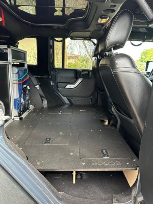 Jeep 33.jpeg Jeep 33.jpeg