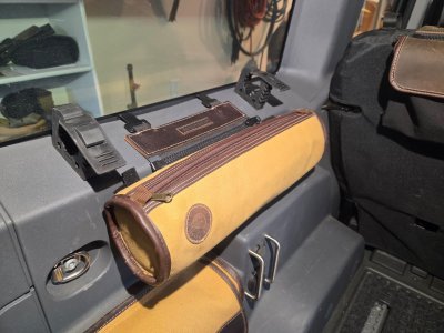 CargoSideQuickFists2.jpg CargoSideQuickFists2.jpg