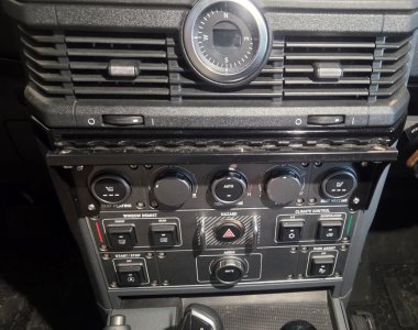 LTrackMounted1.jpg LTrackMounted1.jpg