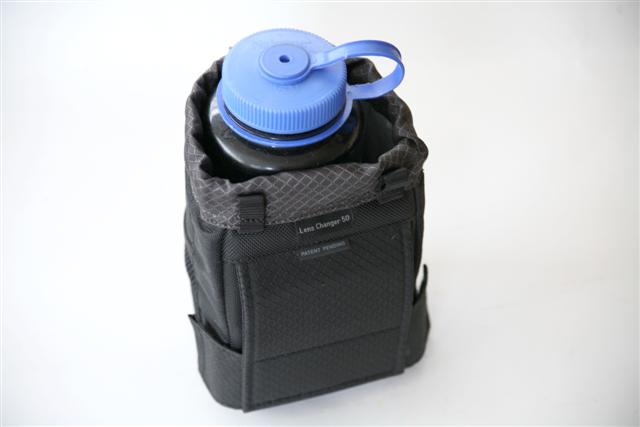 Think_Tank_Lens_Changer_50_Nalgene.JPG